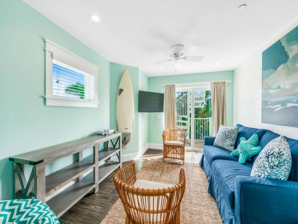 Luxury Siesta Key Vacation Rental with Private Pool & Rooftop Deck