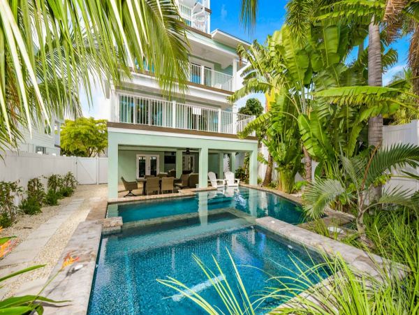 Luxury Siesta Key Vacation Rental with Private Pool & Rooftop Deck