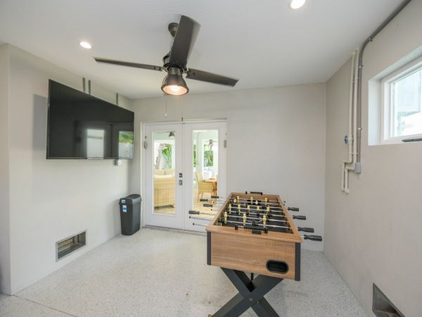 Luxury Siesta Key Vacation Rental with Private Pool & Rooftop Deck