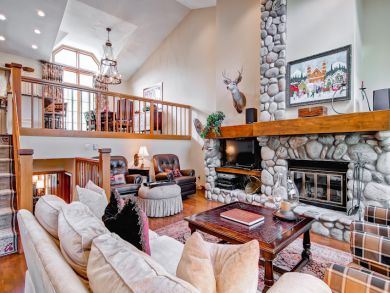 Beaver Creek Vacation Townhouse Sleeps Ten Guests.