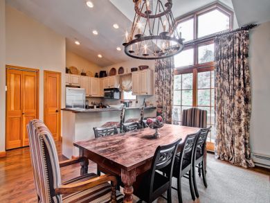 Beaver Creek Vacation Townhouse Sleeps Ten Guests.