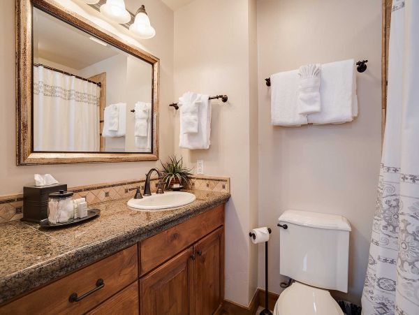Steamboat Springs 4 Bedroom Vacation Condo Rental Sleeps 9