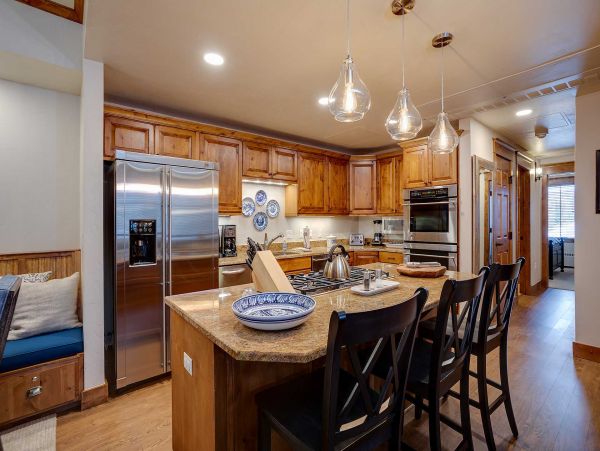 Steamboat Springs 4 Bedroom Vacation Condo Rental Sleeps 9
