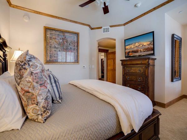 Steamboat Springs 4 Bedroom Vacation Condo Rental Sleeps 9