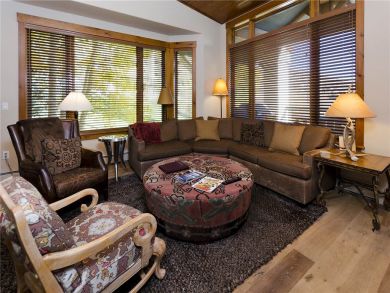 Four Bedroom Mountain View Townhome in Steamboat Springs