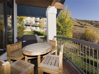 Four Bedroom Mountain View Townhome in Steamboat Springs