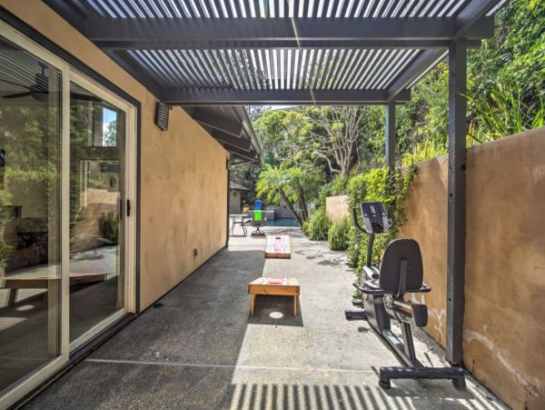 La Jolla Vacation Home Sleeps 15 Guests with Amazing Views