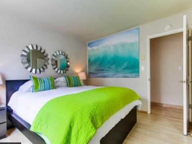 Mission Beach Vacation Home Sleeps Eighteen Guests.