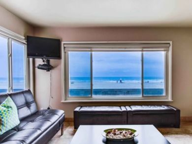 Mission Beach Vacation Home Sleeps Eighteen Guests.