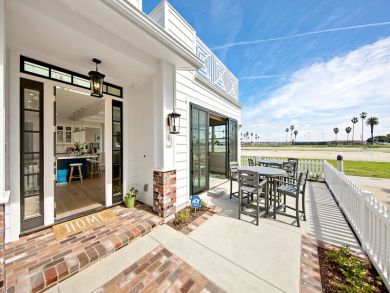 Bay Front 4 Bedroom Home in Mission Beach Bay Front 4 Bedroom Home in Mission Beach