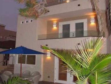 2 Unit Multifamily 6 Bedroom Vacation rental Sleeps 22 Guest