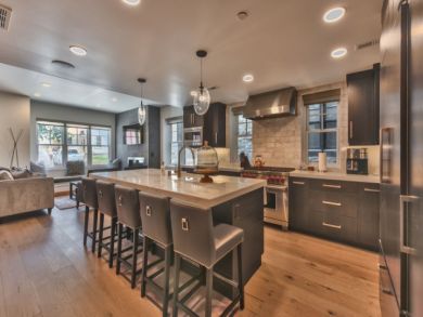Park City Vacation Home Sleeps Ten Guests. Park City Vacation Home Sleeps Ten Guests.
