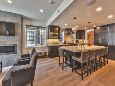 Park City Vacation Home Sleeps Ten Guests. Park City Vacation Home Sleeps Ten Guests.
