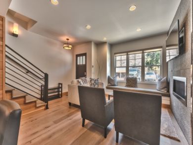 Park City Vacation Home Sleeps Ten Guests. Park City Vacation Home Sleeps Ten Guests.