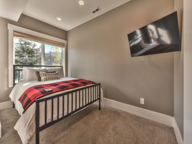 Luxury 4 Bedroom Ski Home in Park City Luxury 4 Bedroom Ski Home in Park City