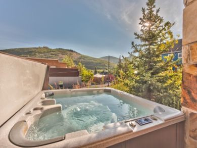 Luxury 4 Bedroom Ski Home in Park City Luxury 4 Bedroom Ski Home in Park City