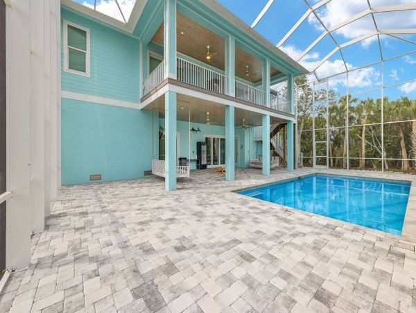 Sanibel Vacation Home Sleeps Six Guests