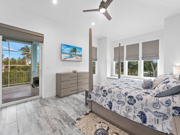 Sanibel Vacation Home Sleeps Six Guests