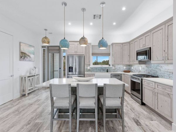 Sanibel Vacation Home Sleeps Six Guests