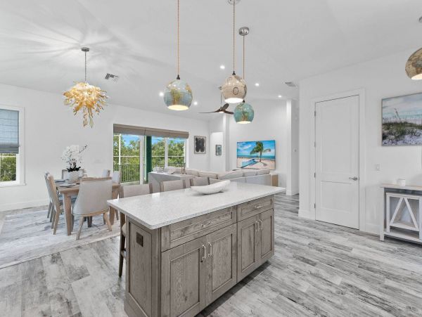 Sanibel Vacation Home Sleeps Six Guests