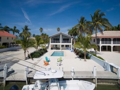 Marathon 4 Bedroom Canal Front Pool Home