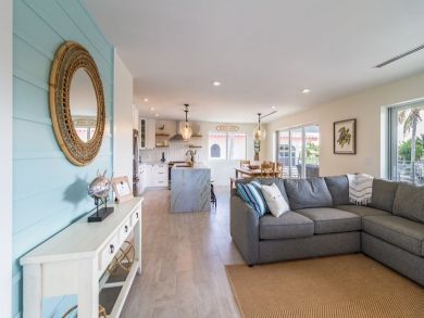 Marathon 4 Bedroom Canal Front Pool Home