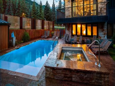 Four Bedroom Mountain View Ski Condo in Vail