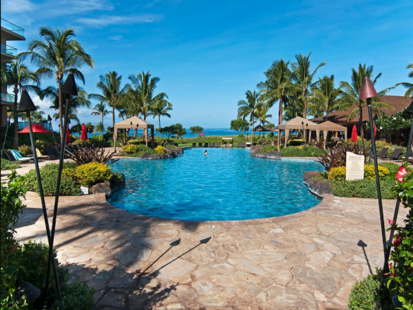 Luxurious Lahaina Rental: 3-Bedroom Suite on Kaanapali Beach