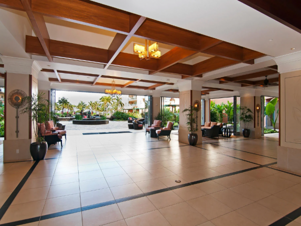 Luxurious Lahaina Rental: 3-Bedroom Suite on Kaanapali Beach