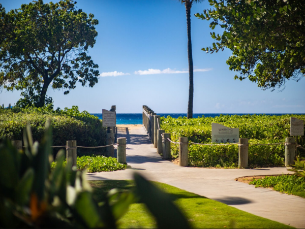 Luxurious Lahaina Rental: 3-Bedroom Suite on Kaanapali Beach