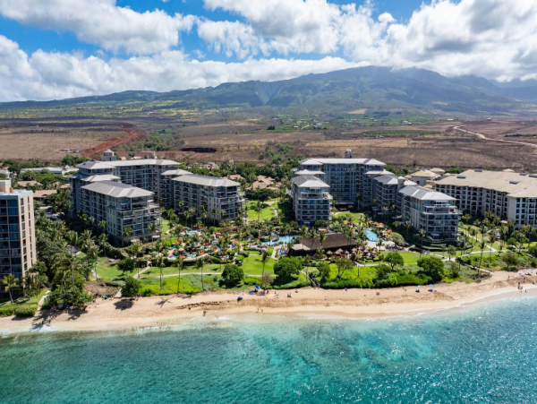 Luxurious Lahaina Rental: 3-Bedroom Suite on Kaanapali Beach