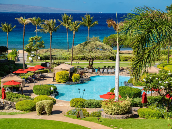 Luxurious Lahaina Rental: 3-Bedroom Suite on Kaanapali Beach