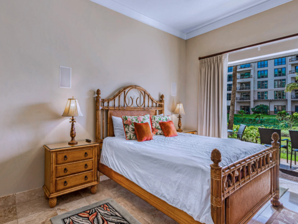 Luxurious Lahaina Rental: 3-Bedroom Suite on Kaanapali Beach