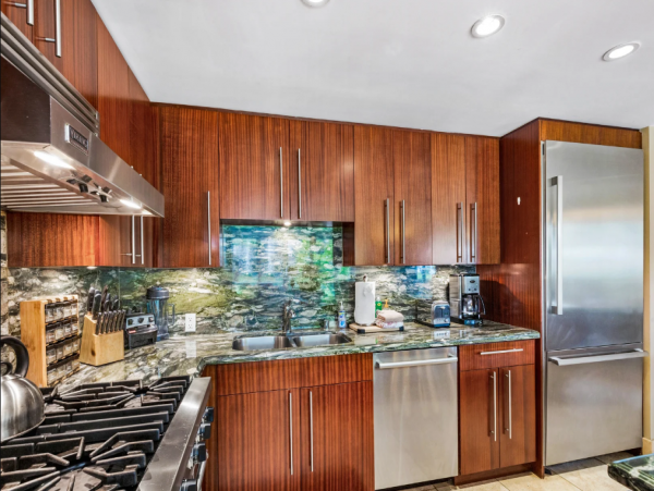 Luxurious Lahaina Rental: 3-Bedroom Suite on Kaanapali Beach