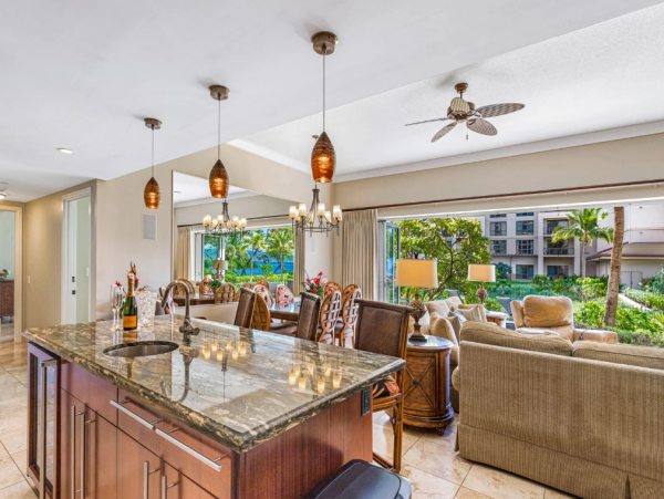 Luxurious Lahaina Rental: 3-Bedroom Suite on Kaanapali Beach