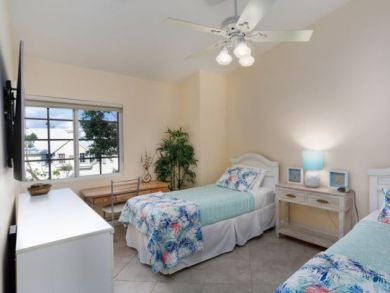 Key Largo Vacation Condo Sleeps Eight Guests.