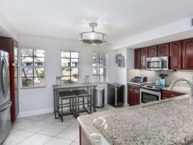 Key Largo Vacation Condo Sleeps Eight Guests.