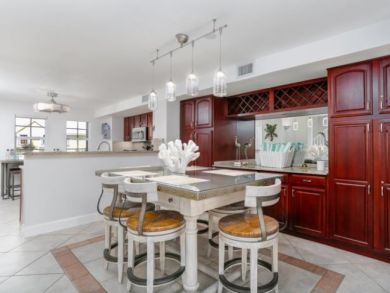 Key Largo Vacation Condo Sleeps Eight Guests.