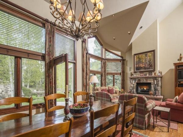 Arrowhead Vacation Home Sleeps Fourteen Guests.