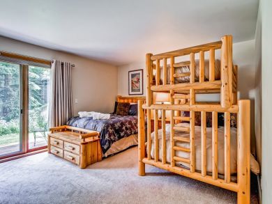 Vail Vacation Home Sleeps Twelve Guests.