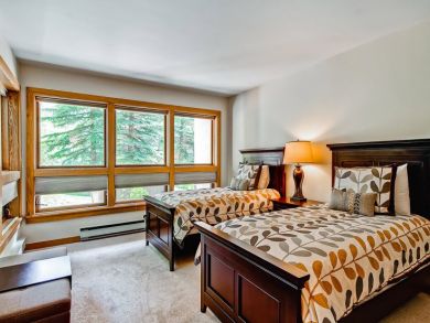 Vail Vacation Home Sleeps Twelve Guests.