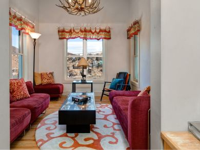 4 Bedroom Ski Home in Park City, Hot Tub & Mountain View