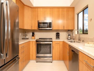 Kapalua Vacation Condo Sleeps Four Guests. 1.5 Bathrooms