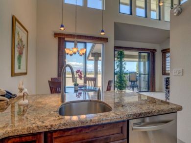 Kapalua Vacation Condo Sleeps Six Guests Summer Kitchen