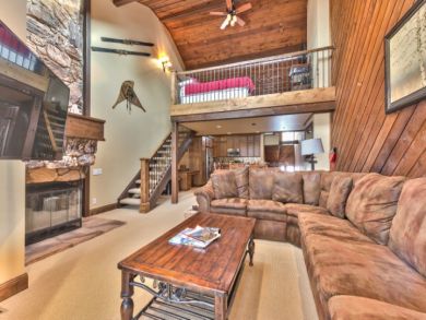 3 Bedroom Townhome With Den in Deer Valley 3 Bedroom Townhome With Den in Deer Valley
