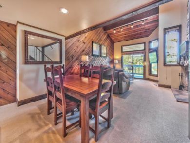3 Bedroom Townhome With Den in Deer Valley 3 Bedroom Townhome With Den in Deer Valley
