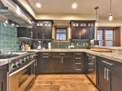 Park City Vacation Home Sleeps Nine Guests.