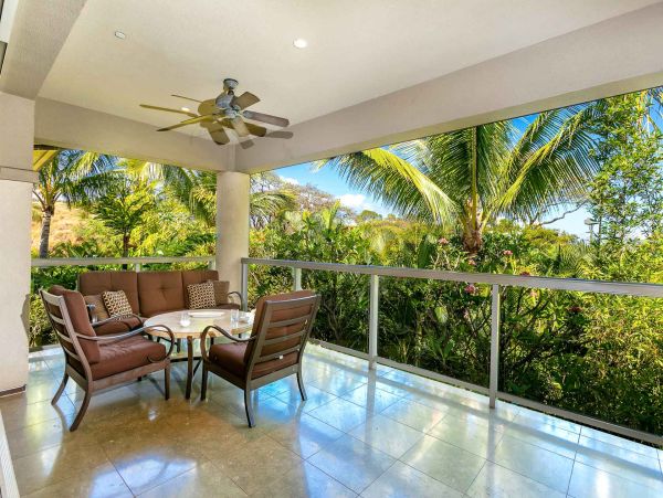 Luxurious 3-Bedroom Villa in Maui - Ultimate Island Retreat