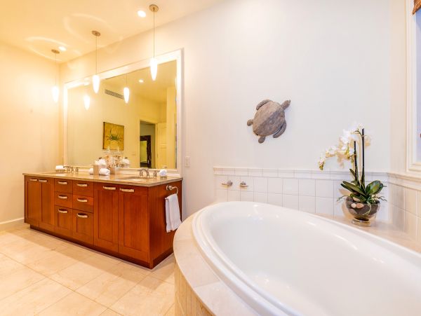 Luxurious 3-Bedroom Villa in Maui - Ultimate Island Retreat