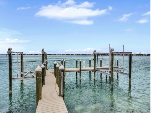 Key Colony Beach Vacation Home Sleeps Ten Guests